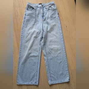 BDG Urban Outfitters sz 29 High Waist Wide Leg Jeans Light Wash Denim